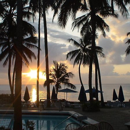 Kenya Bay Beach Hotel Бамбурі Екстер'єр фото